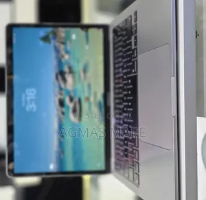 New Laptop Apple MacBook Air 2019 8GB Intel Core i5 SSD 128GB