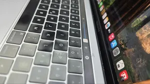 New Laptop Apple MacBook Air 2019 8GB Intel Core i5 SSD 128GB