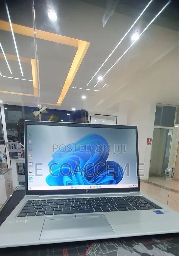 New Laptop HP 16GB Intel Core i7 SSD 512GB