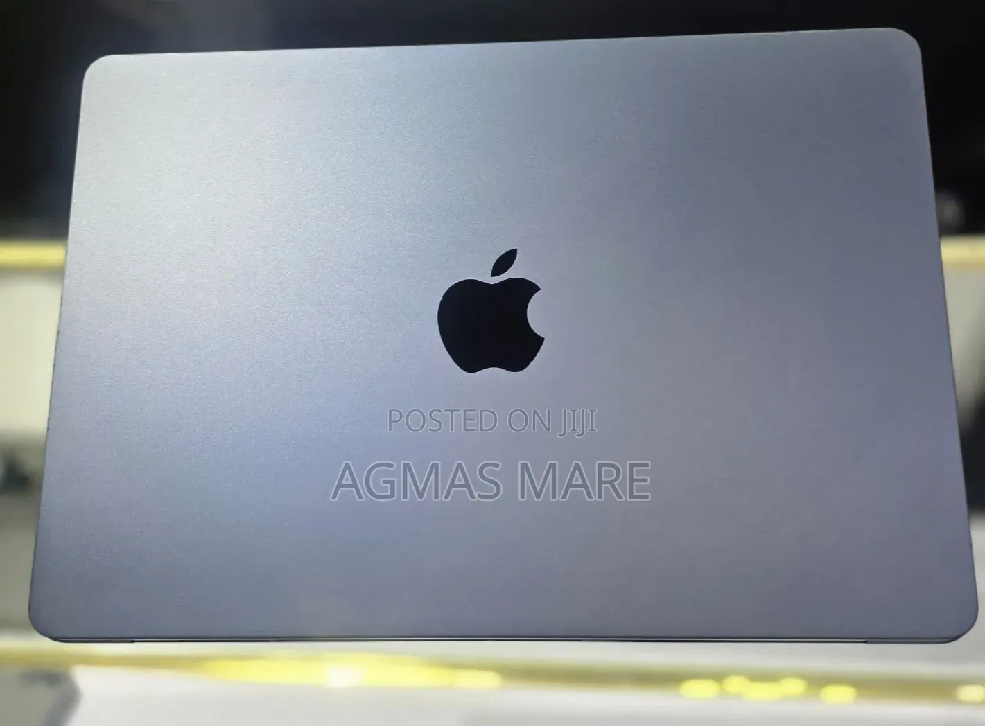 New Laptop Apple MacBook Air 2024 M3 8GB Apple M3 SSD 256GB