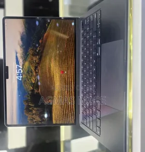 New Laptop Apple MacBook Air 2024 M3 8GB Apple M3 SSD 256GB