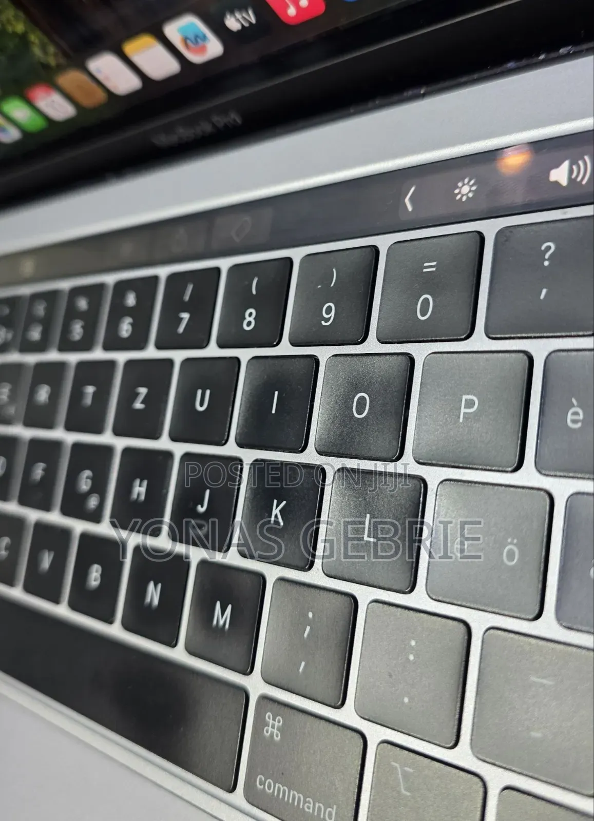 New Laptop Apple MacBook 8GB Intel Core i5 SSD 128GB