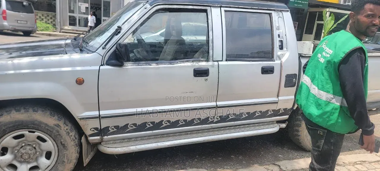 Mitsubishi L200 1992 Silver
