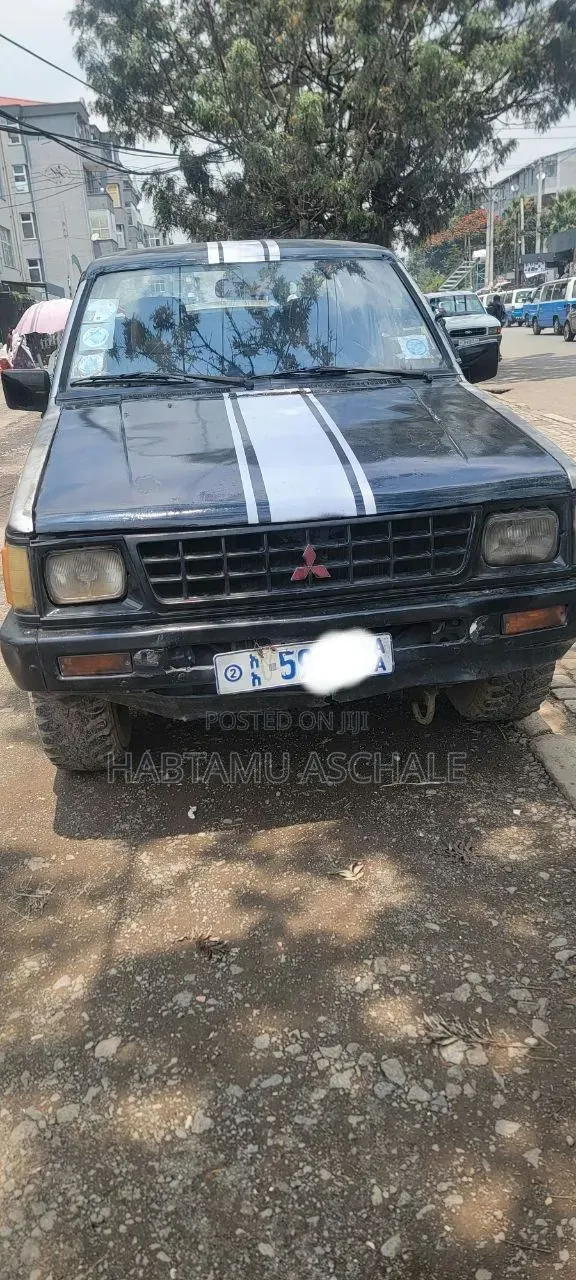 Mitsubishi L200 1992 Silver