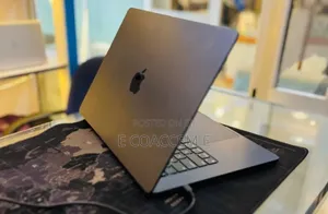 New Laptop Apple MacBook 8GB Apple M3 SSD 256GB
