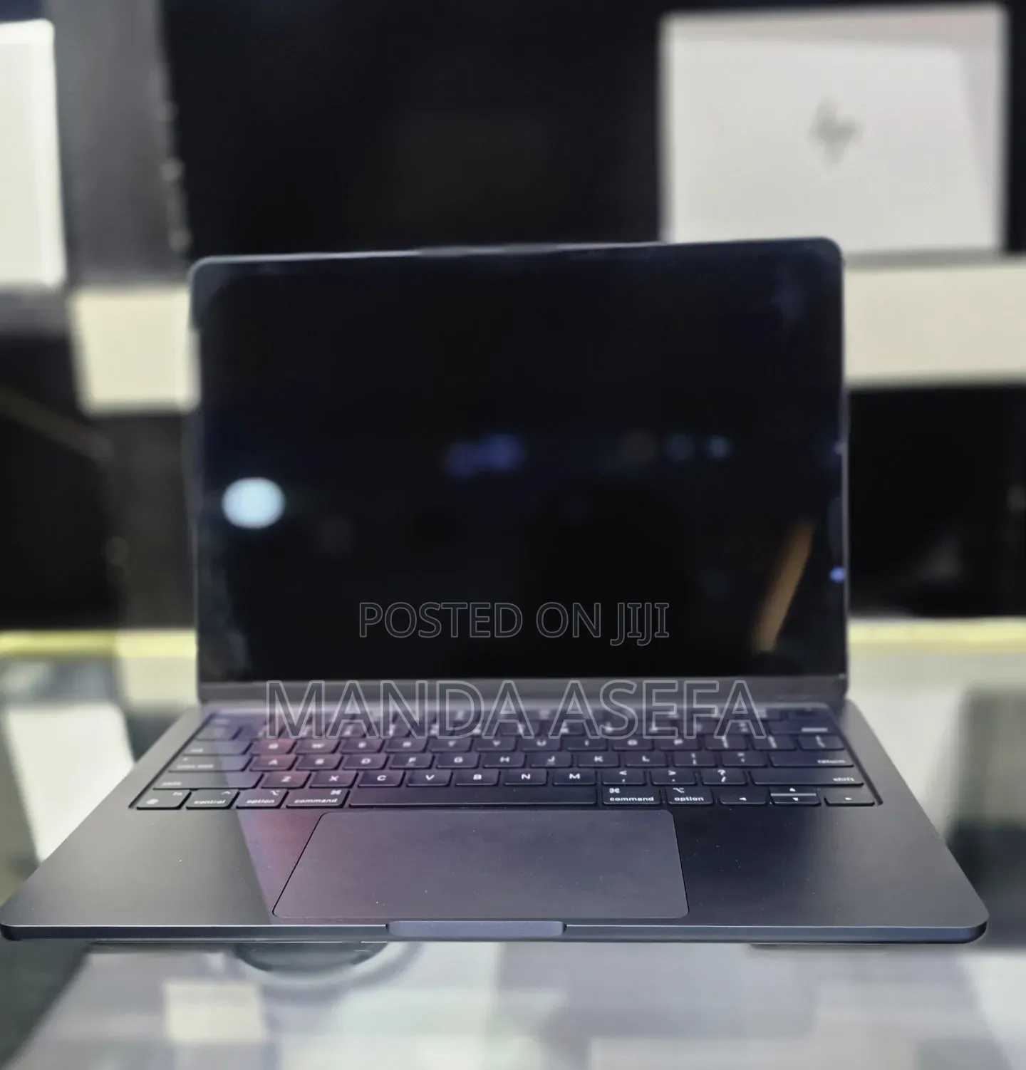 New Laptop Apple MacBook Air 2024 M3 8GB Apple M3 SSD 256GB
