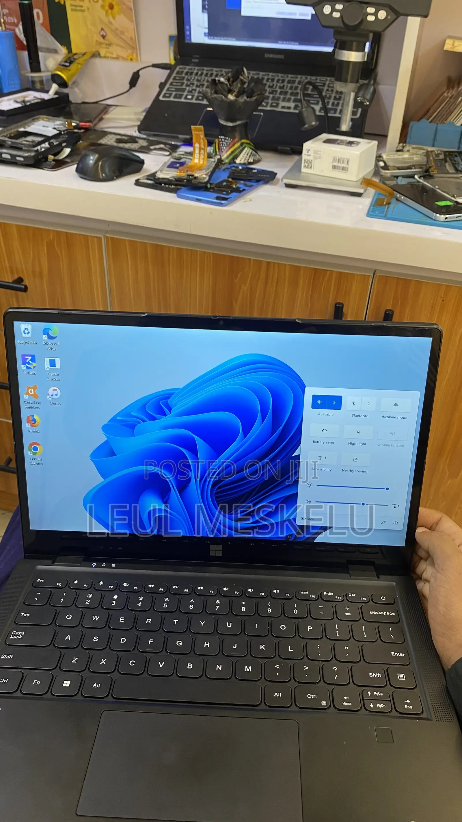 Laptop Gateway GWTC51427 8GB Intel Core i5 SSD 512GB