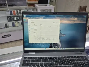 New Laptop Dell Precision 3560 8GB Intel Core i7 SSD 512GB