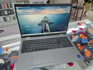 New Laptop Dell Precision 3560 8GB Intel Core i7 SSD 512GB