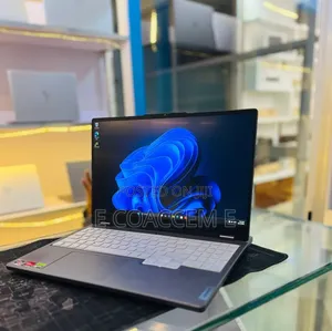 New Laptop Lenovo 16GB AMD Ryzen 7 SSD 1T