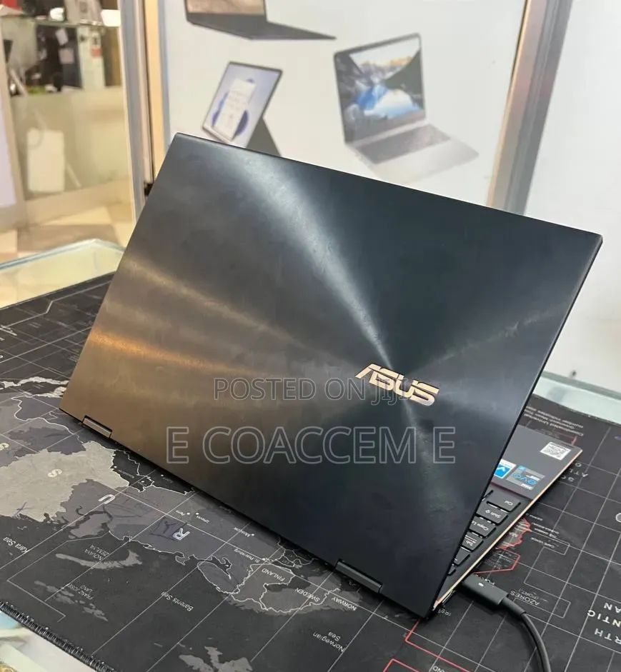 New Laptop Asus 16GB Intel Core i7 SSD 512GB