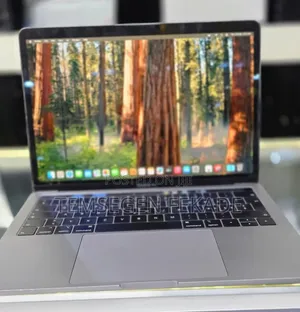 New Laptop Apple MacBook Air 2019 8GB Intel Core i5 SSD 128GB