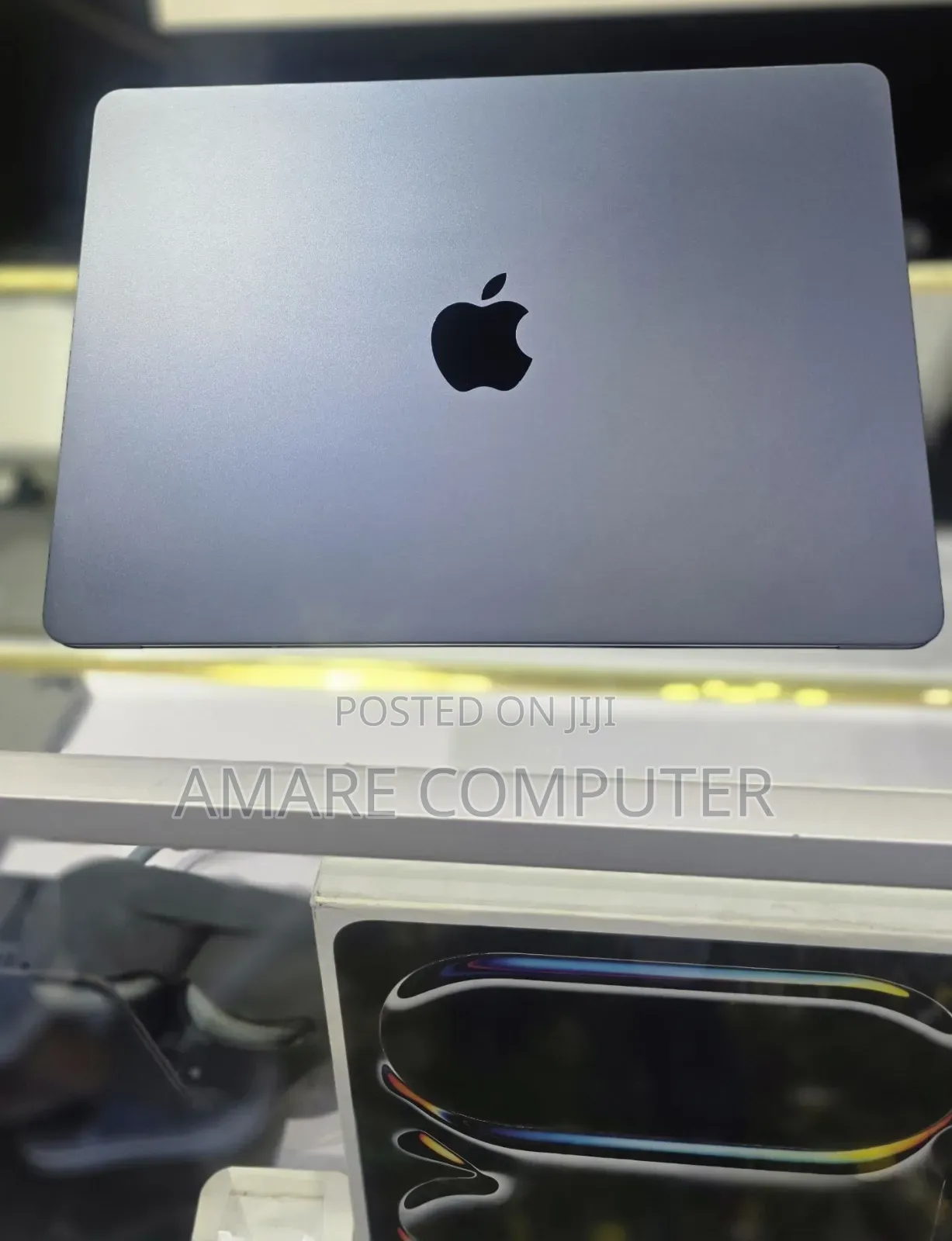 New Laptop Apple MacBook Air 2024 M3 8GB Apple M3 SSD 256GB