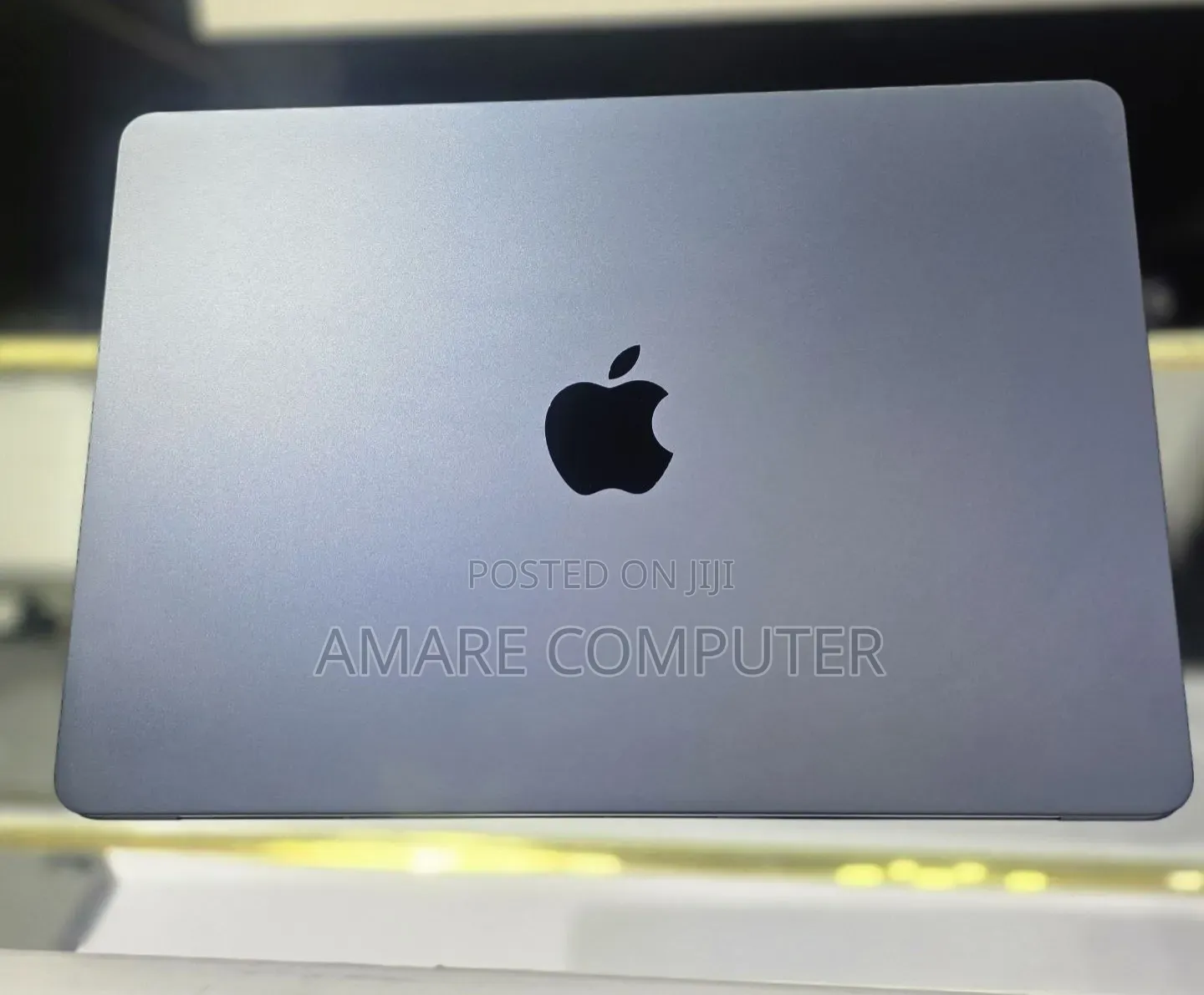 New Laptop Apple MacBook Air 2024 M3 8GB Apple M3 SSD 256GB