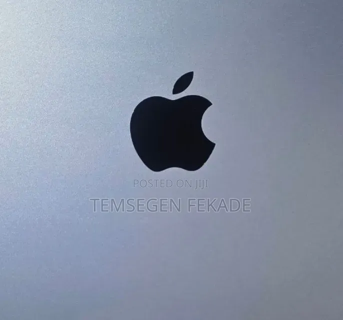 New Laptop Apple MacBook Air 2024 M3 8GB Apple M3 SSD 256GB