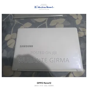 Laptop Samsung 4GB Intel Core i3 SSD 128GB