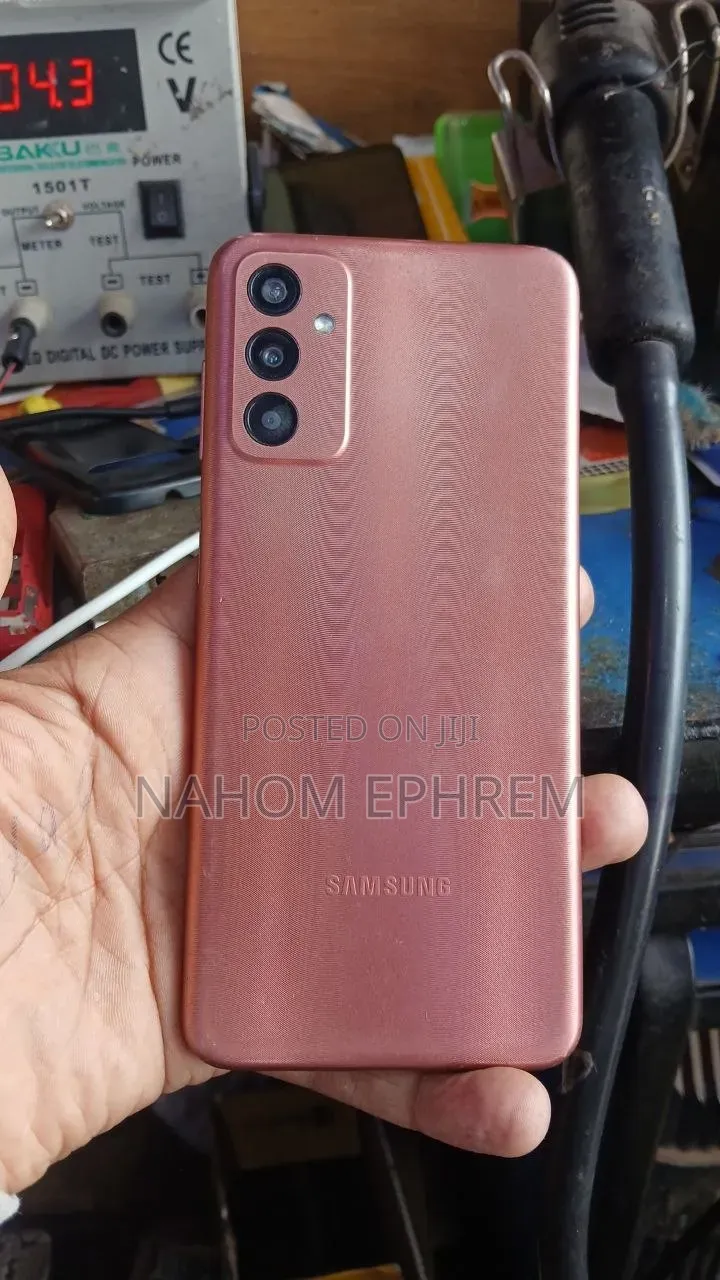 New Samsung Galaxy F13 128 GB Purple