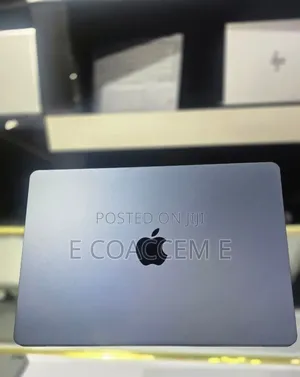 New Laptop Apple MacBook 8GB Apple M3 SSD 256GB