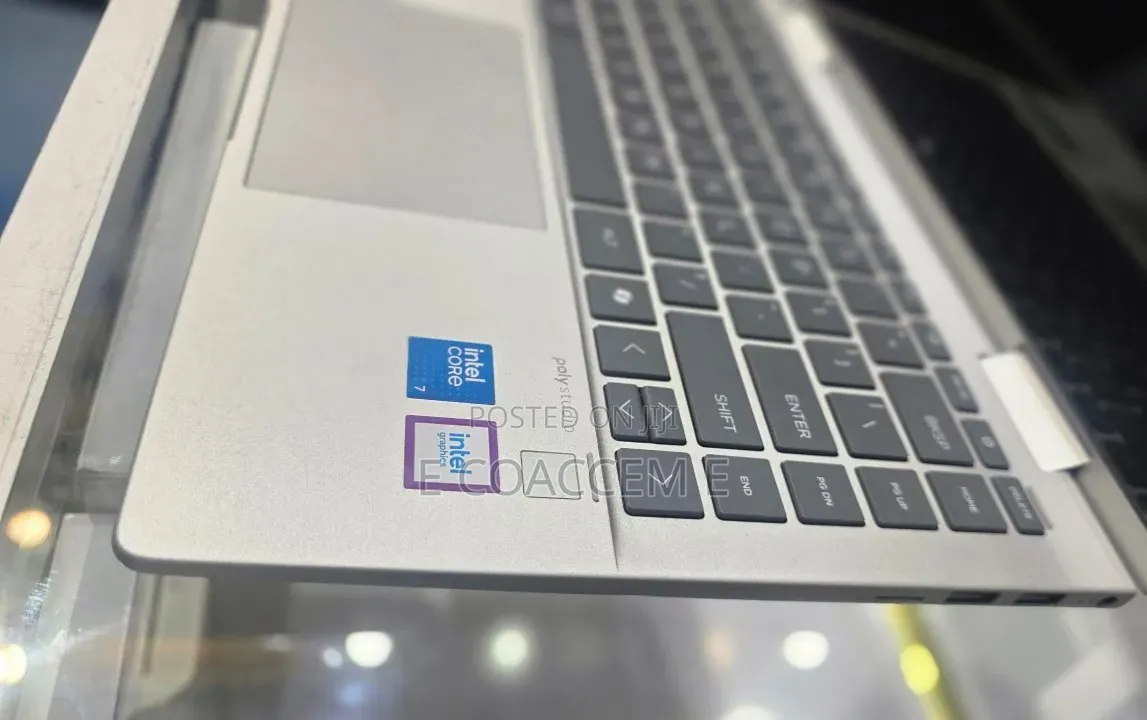 New Laptop HP 16GB Intel Core Ultra 7 SSD 1T