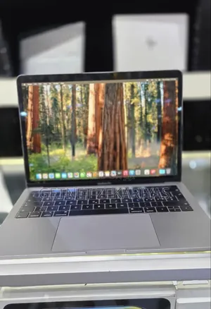 New Laptop Apple MacBook Air 2019 8GB Intel Core i5 SSD 128GB