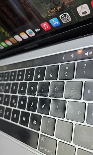 New Laptop Apple MacBook Air 2019 8GB Intel Core i5 SSD 128GB