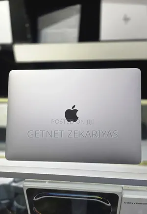 New Laptop Apple MacBook Air 2019 8GB Intel Core i5 SSD 128GB