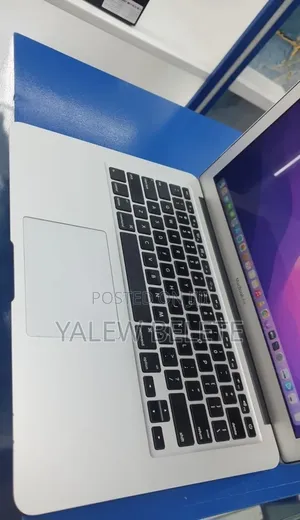 New Laptop Apple MacBook Air 2017 8GB Intel Core i7 SSD 128GB