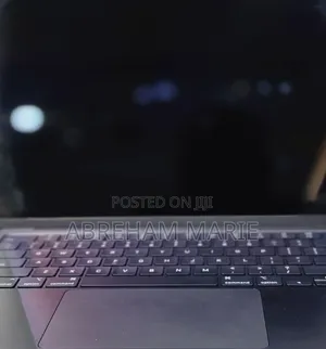 New Laptop Apple MacBook Air 2024 M3 8GB Intel Core M3 SSD 256GB