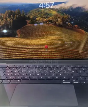 New Laptop Apple MacBook Air 2024 M3 8GB Intel Core M3 SSD 256GB