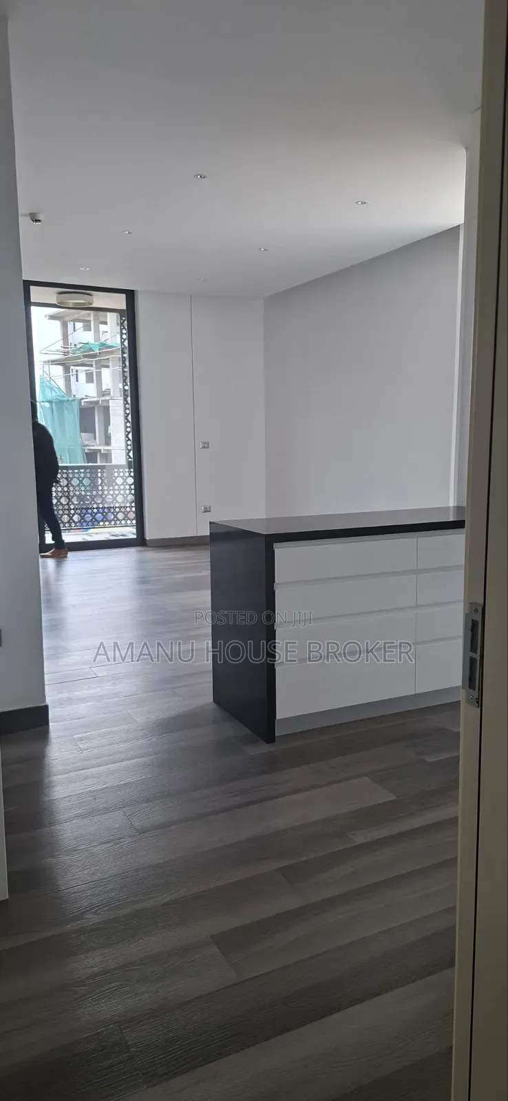 13bdrm Apartment in Addis Ababa, Kirkos for rent