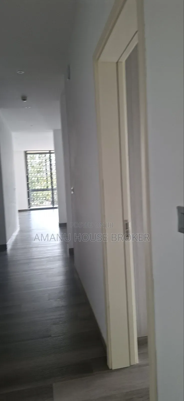 13bdrm Apartment in Addis Ababa, Kirkos for rent