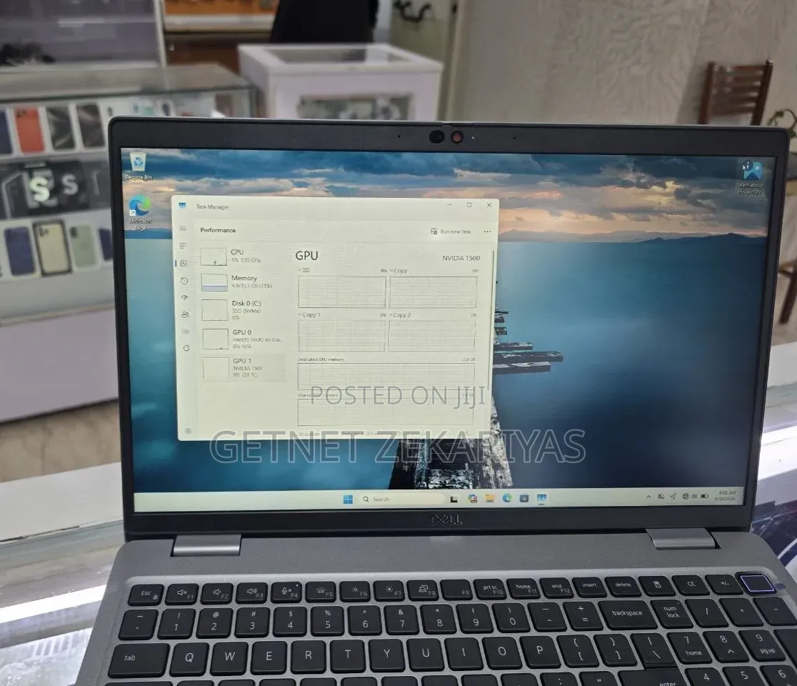 New Laptop Dell Precision 3560 8GB Intel Core i7 SSD 512GB