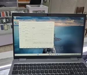 New Laptop Dell Precision 3560 8GB Intel Core i7 SSD 512GB
