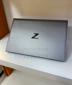 New Laptop HP ZBook Firefly G8 16GB Intel Core i7 SSD 512GB