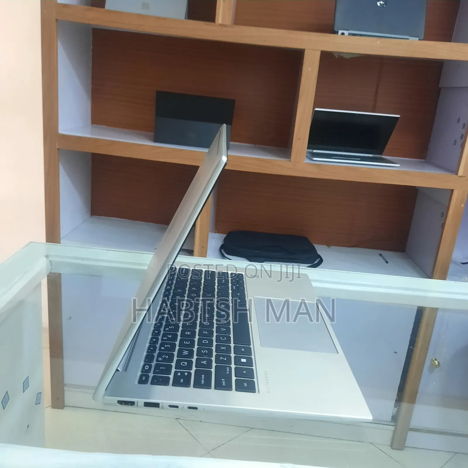 New Laptop HP EliteBook 840 G10 16GB Intel Core i7 SSD 512GB