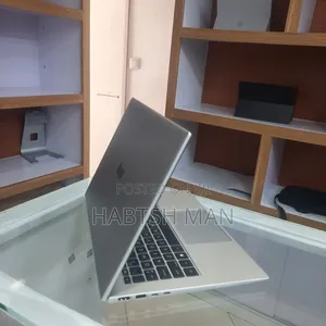 New Laptop HP EliteBook 840 G10 16GB Intel Core i7 SSD 512GB