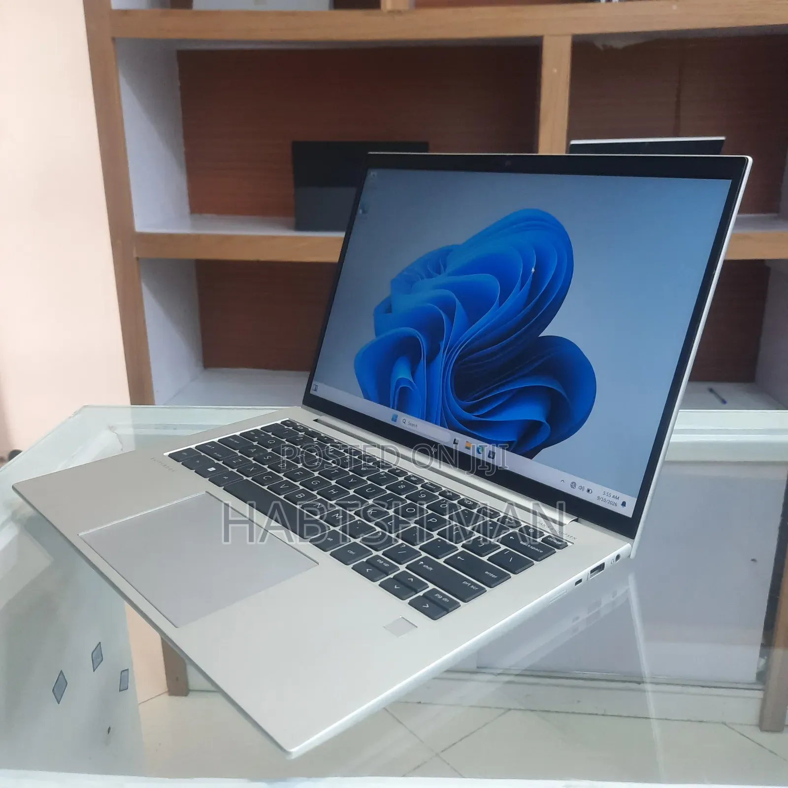 New Laptop HP EliteBook 840 G10 16GB Intel Core i7 SSD 512GB