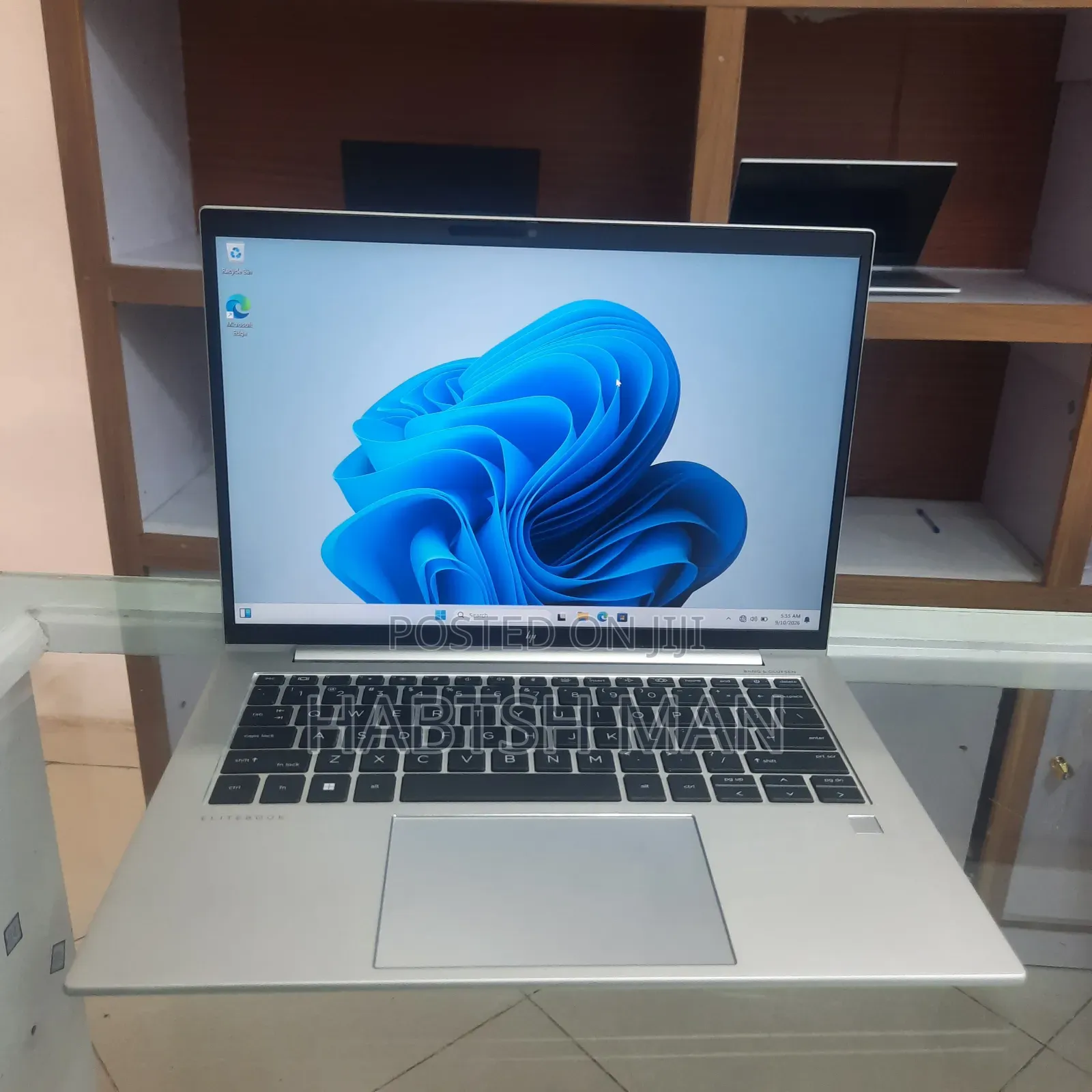 New Laptop HP EliteBook 840 G10 16GB Intel Core i7 SSD 512GB