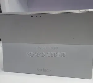 New Laptop Microsoft Surface 8GB Intel Core i7 SSD 256GB