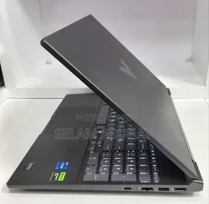 New Laptop HP Victus 16 16GB Intel Core i7 SSD 512GB