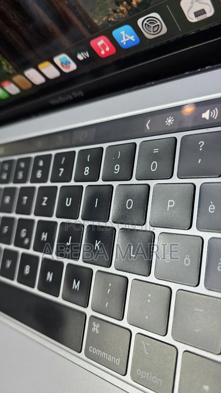New Laptop Apple MacBook Air 2024 M3 8GB Apple M3 SSD 256GB