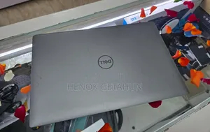 New Laptop Dell Precision 3560 8GB Intel Core i7 SSD 512GB
