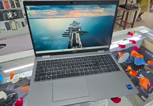 New Laptop Dell Precision 3560 8GB Intel Core i7 SSD 512GB