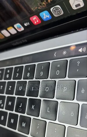 New Laptop Apple MacBook Air 2019 8GB Intel Core i5 SSD 128GB