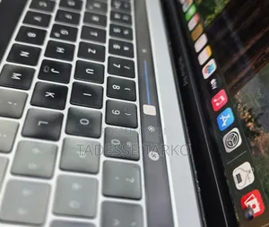 New Laptop Apple MacBook Air 2019 8GB Intel Core i5 SSD 128GB