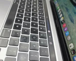 New Laptop Apple MacBook Pro 2020 M1 16GB Apple M1 Pro SSD 1T