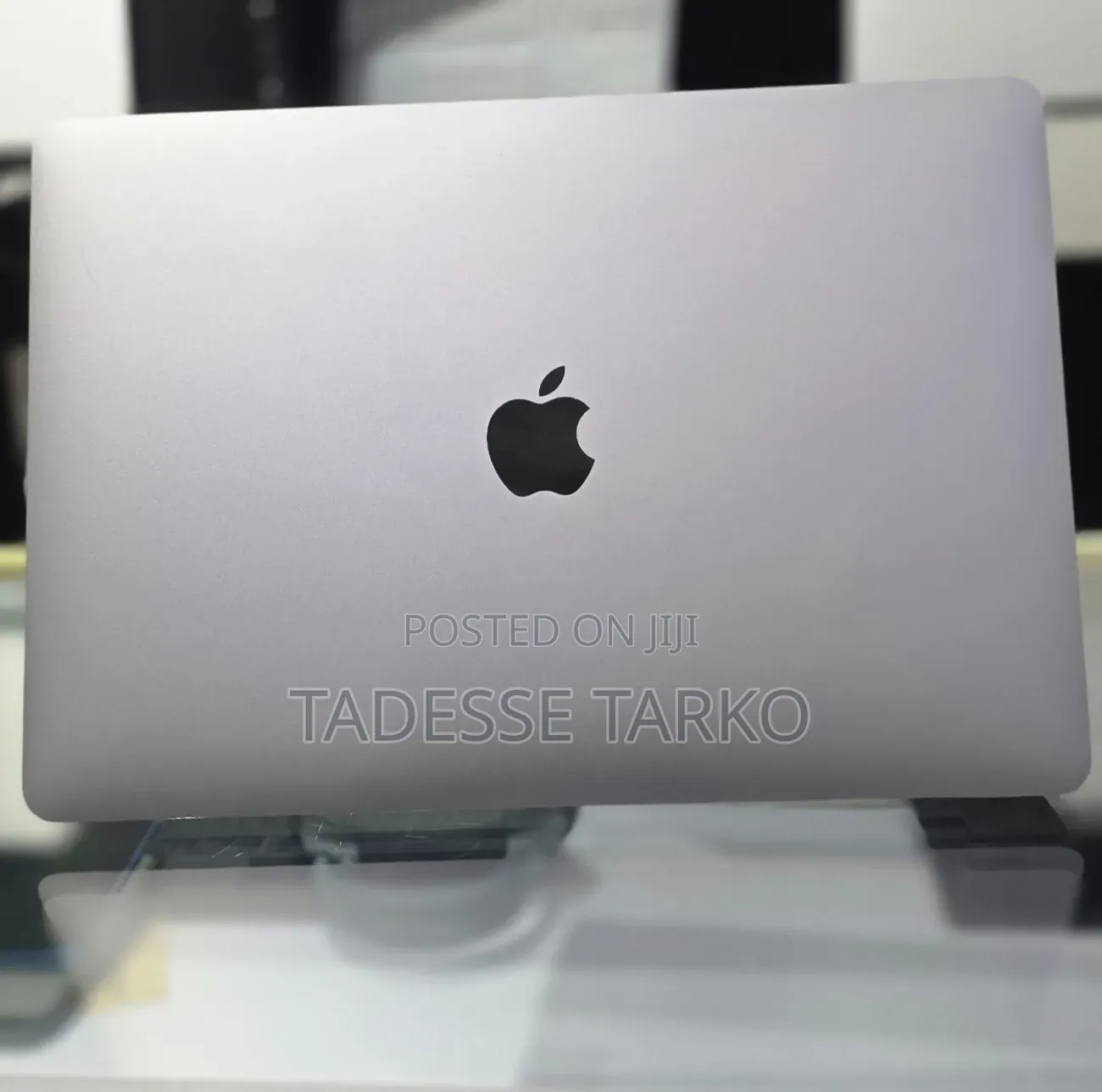 New Laptop Apple MacBook Pro 2020 M1 16GB Apple M1 Pro SSD 1T