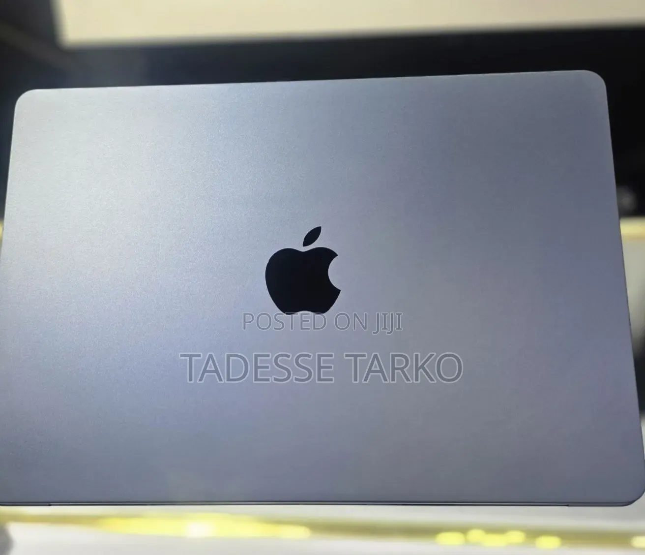 New Laptop Apple MacBook Air 2024 M3 8GB Apple M3 SSD 256GB