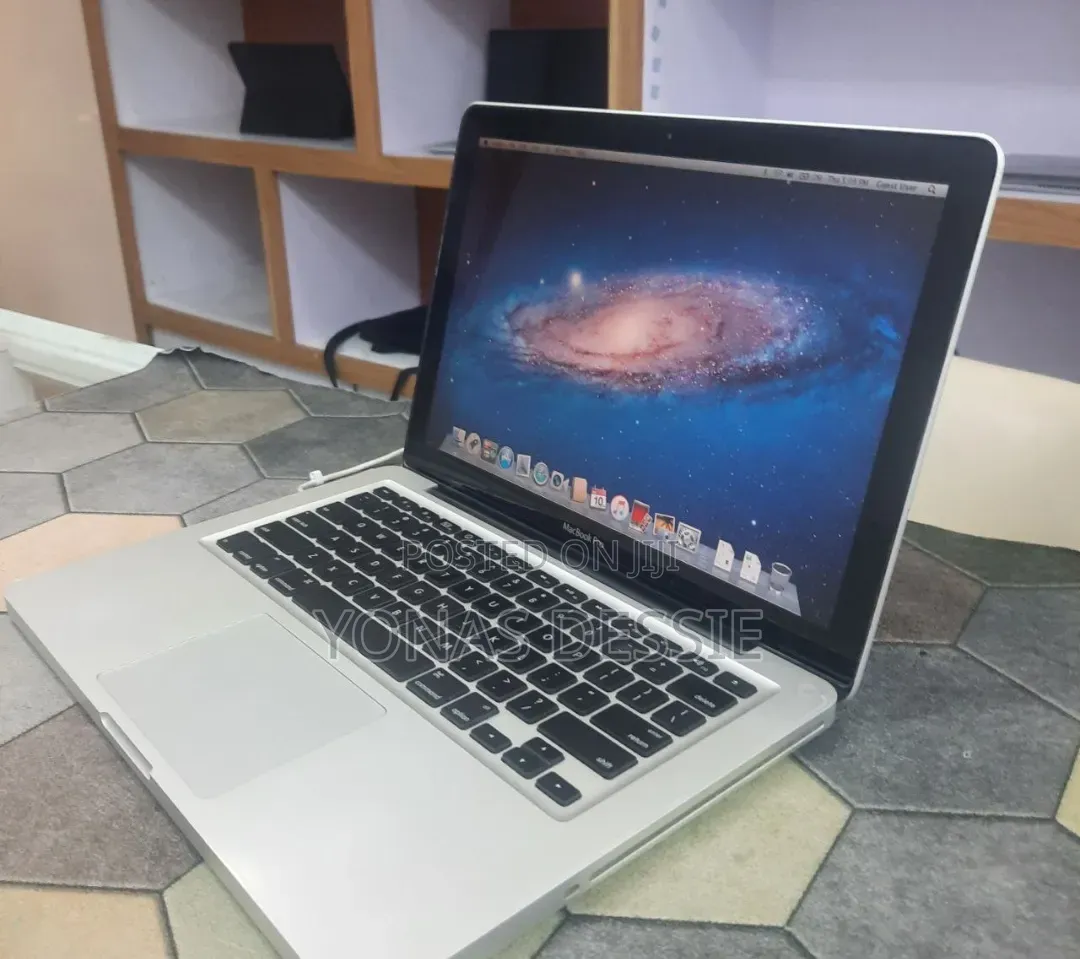 Laptop Apple MacBook Pro 2012 4GB Intel Core i5 HDD 500GB