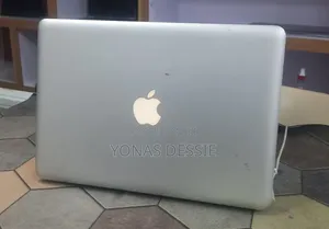 Laptop Apple MacBook Pro 2012 4GB Intel Core i5 HDD 500GB